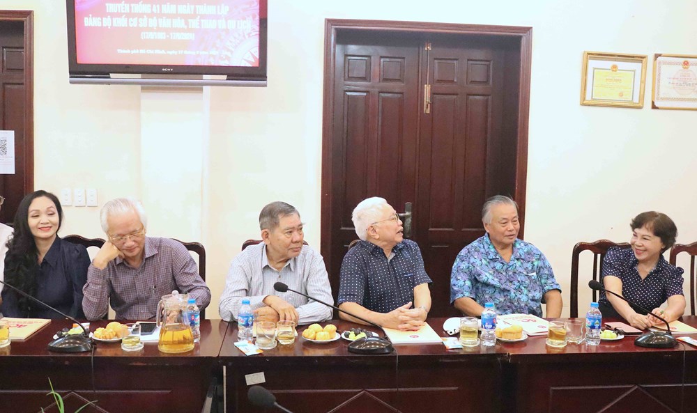 Đảng ủy khối cơ sở Bộ VHTTDL họp mặt kỷ niệm 41 năm thành lập - ảnh 3