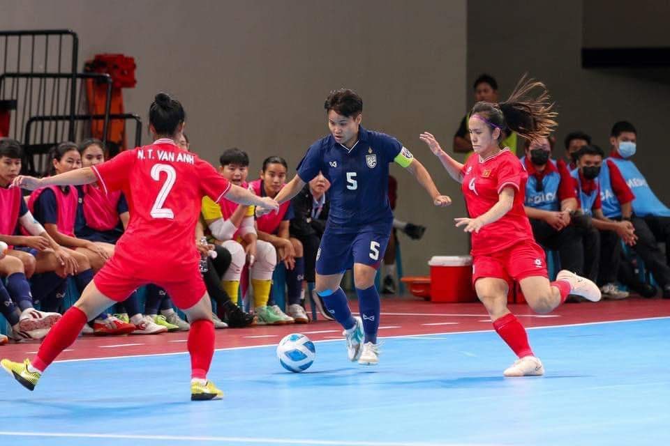 Tuyển Futsal nữ Việt Nam lần đầu vô địch Đông Nam Á - ảnh 2