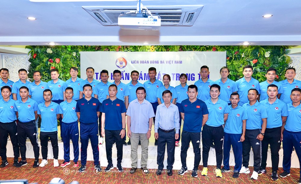 TP.HCM: Khai mạc lớp tập huấn giám sát, trọng tài các giải Futsal quốc gia 2025 - ảnh 2