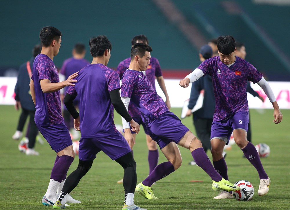 Đội tuyển Việt Nam tập trung 26 cầu thủ cho vòng loại Asian Cup 2027 - ảnh 1