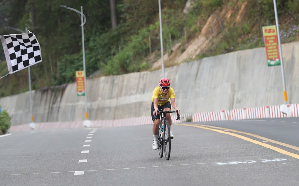 Biwase Tour Of Vietnam 2025: Sức mạnh vượt trội của Natalia Frolova - ảnh 3