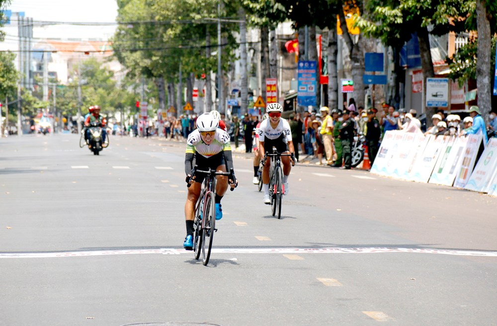 Các tuyển thủ quốc gia lên tiếng - ảnh 2