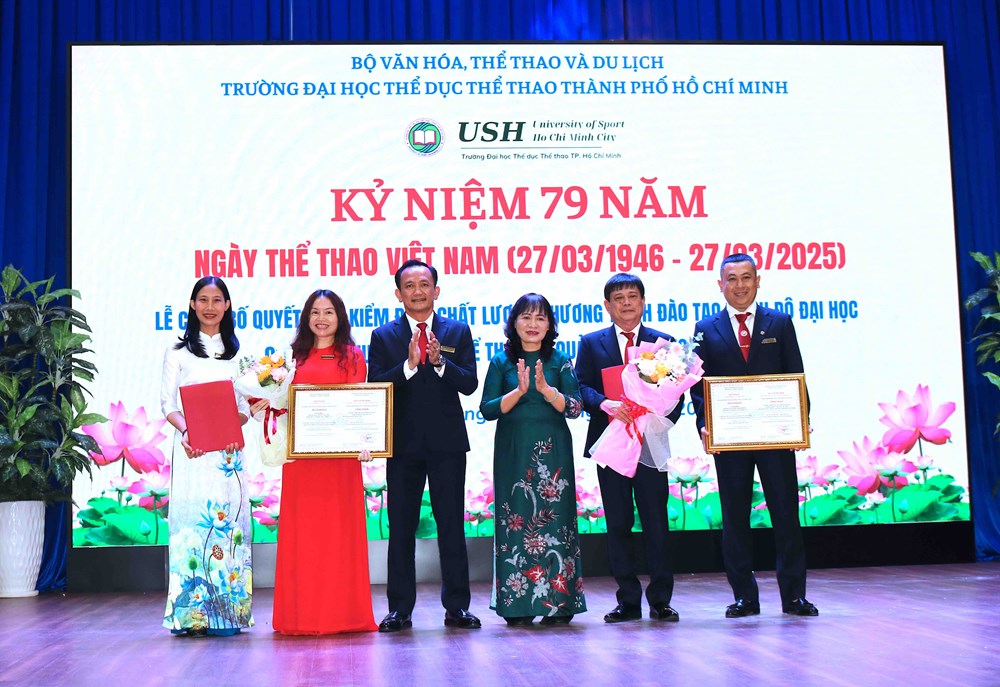 Trường Đại học TDTT TP.HCM tổ chức gặp mặt nhân kỷ niệm 79 năm Ngày Thể thao Việt Nam - ảnh 5
