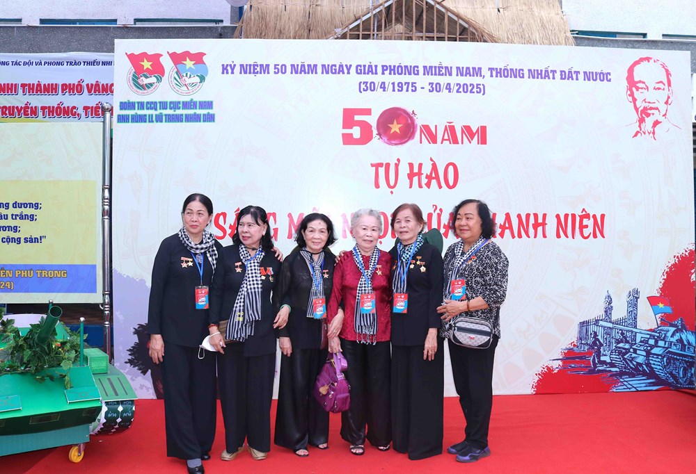 Họp mặt truyền thống Đoàn thanh niên các cơ quan Trung ương cục miền Nam - ảnh 11