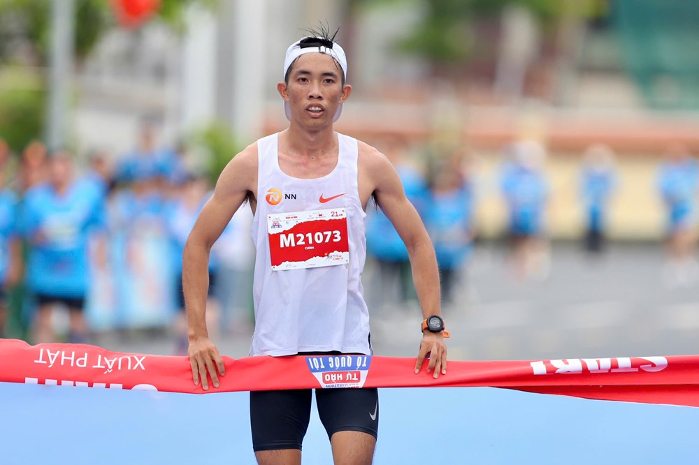 Nhiều ấn tượng tại Giải Half-marathon “Tự hào Tổ quốc tôi” năm 2025 - ảnh 6