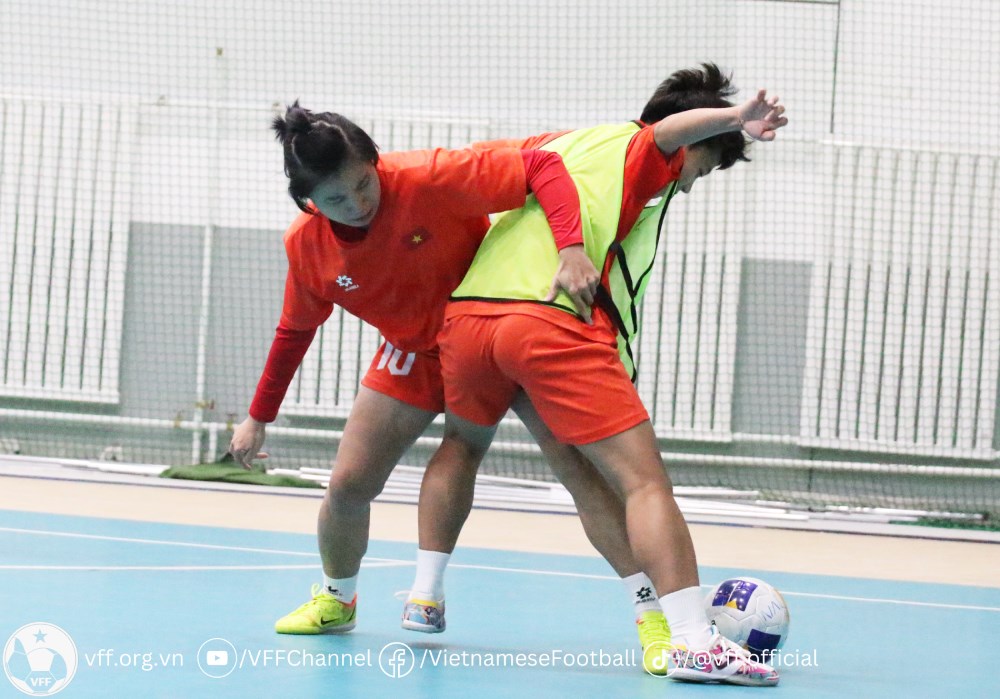 Đội tuyển Futsal nữ Việt Nam tích cực chuẩn bị cho vòng loại World Cup - ảnh 2