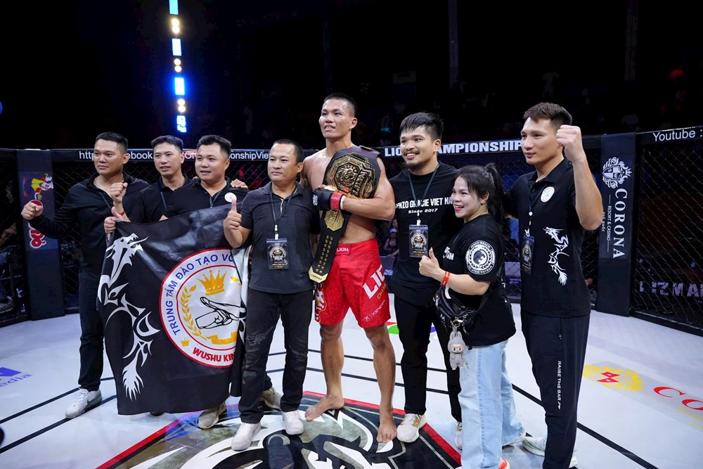 Võ sĩ Việt Nam bảo vệ thành công đai vô địch LION Championship 22 - ảnh 2