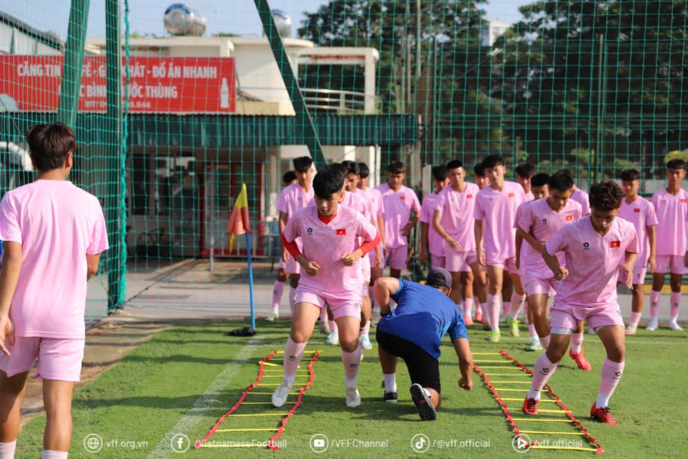 U16 Việt Nam bắt đầu “rèn quân”, chuẩn bị cho giải quốc tế tại Trung Quốc - ảnh 2