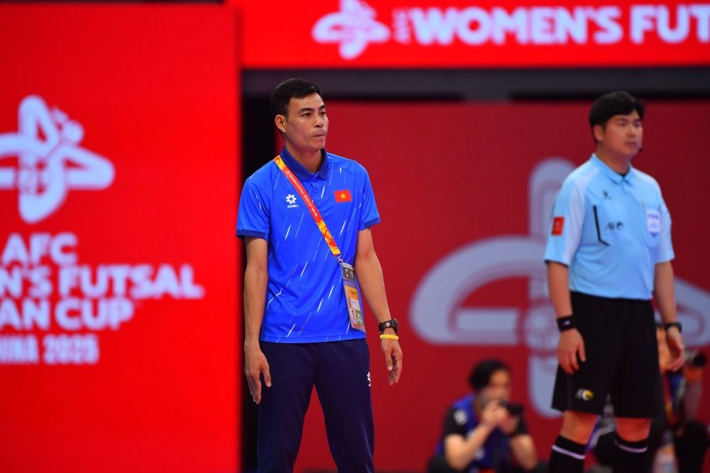 HLV tuyển Futsal nữ Việt Nam tự hào về tinh thần chiến đấu của các học trò - ảnh 1