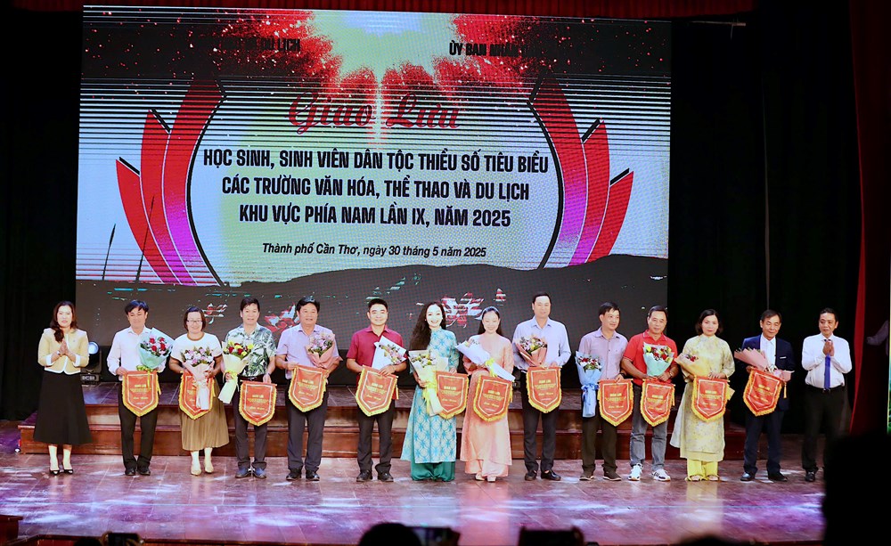 Chương trình Giao lưu học sinh, sinh viên dân tộc thiểu số tiêu biểu các trường VHTTDL khu vực phía Nam 2025 - ảnh 2