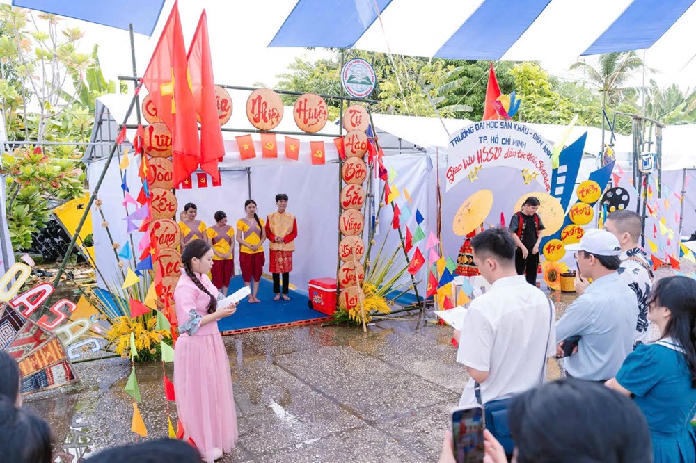Chương trình Giao lưu học sinh, sinh viên dân tộc thiểu số tiêu biểu các trường VHTTDL khu vực phía Nam 2025 - ảnh 14