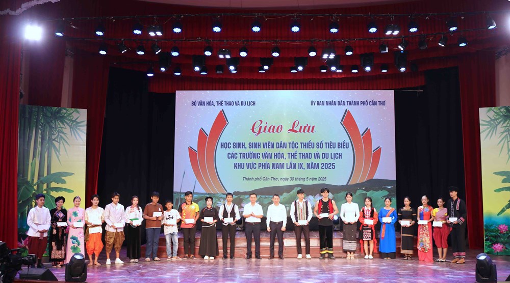 Chương trình Giao lưu học sinh, sinh viên dân tộc thiểu số tiêu biểu các trường VHTTDL khu vực phía Nam 2025 - ảnh 4
