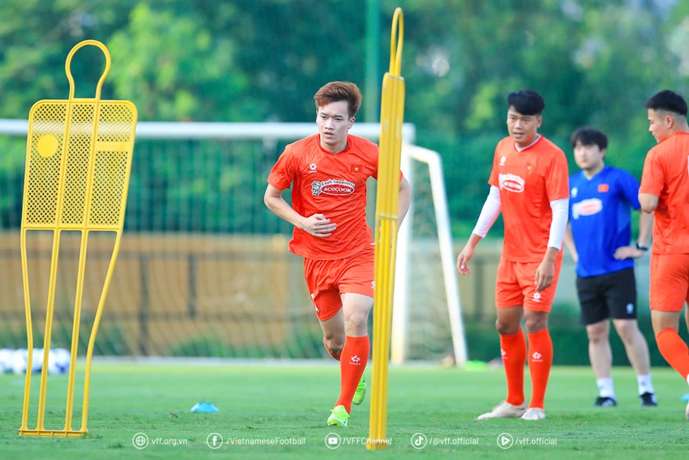 Hoàng Đức: Toàn đội quyết tâm thi đấu tốt trước Malaysia - ảnh 1