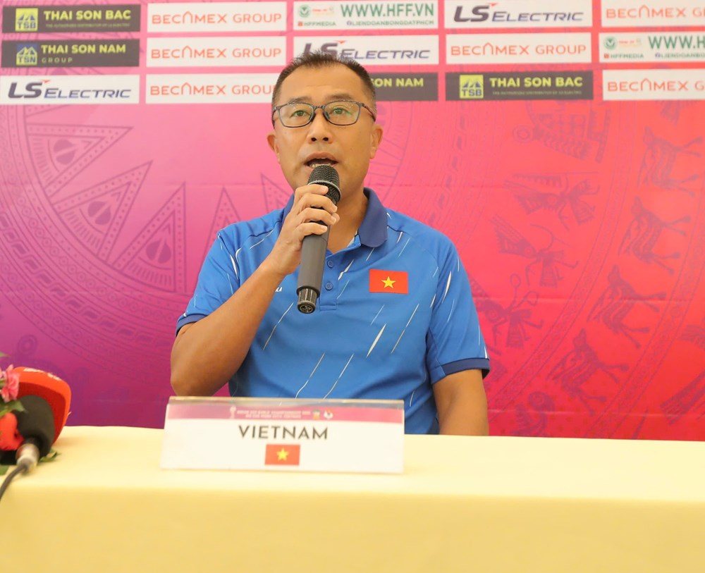 HLV U19 nữ Việt Nam: Toàn đội sẽ tập trung cao nhất cho trận bán kết - ảnh 1