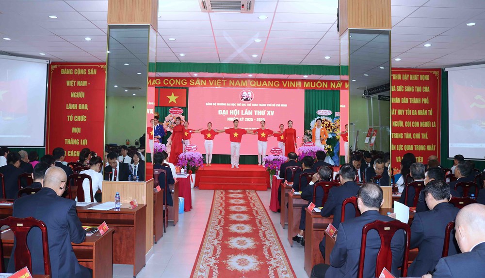 Trường Đại học TDTT TP.HCM tổ chức thành công Đại hội Đảng bộ nhiệm kỳ 2025–2030 - ảnh 1