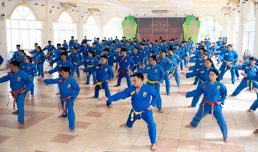 Bình Dương: Khai giảng lớp tập huấn bồi dưỡng chuyên môn và trọng tài Vovinam khu vực Đông Nam Bộ mở rộng 2025 - ảnh 2