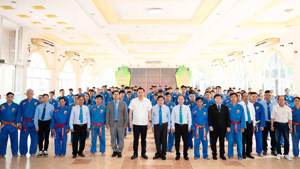 Bình Dương: Khai giảng lớp tập huấn bồi dưỡng chuyên môn và trọng tài Vovinam khu vực Đông Nam Bộ mở rộng 2025 - ảnh 1
