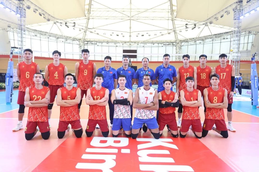 Đội tuyển bóng chuyền nam Việt Nam giành HCB tại chặng 2 SEA V.League 2025 - ảnh 2