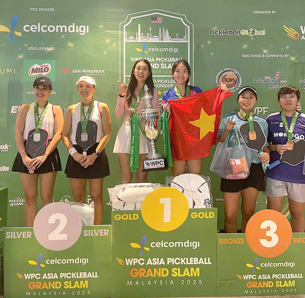 Tài năng 17 tuổi Jolie Lam vô địch World Pickleball Championship 2025 - ảnh 1