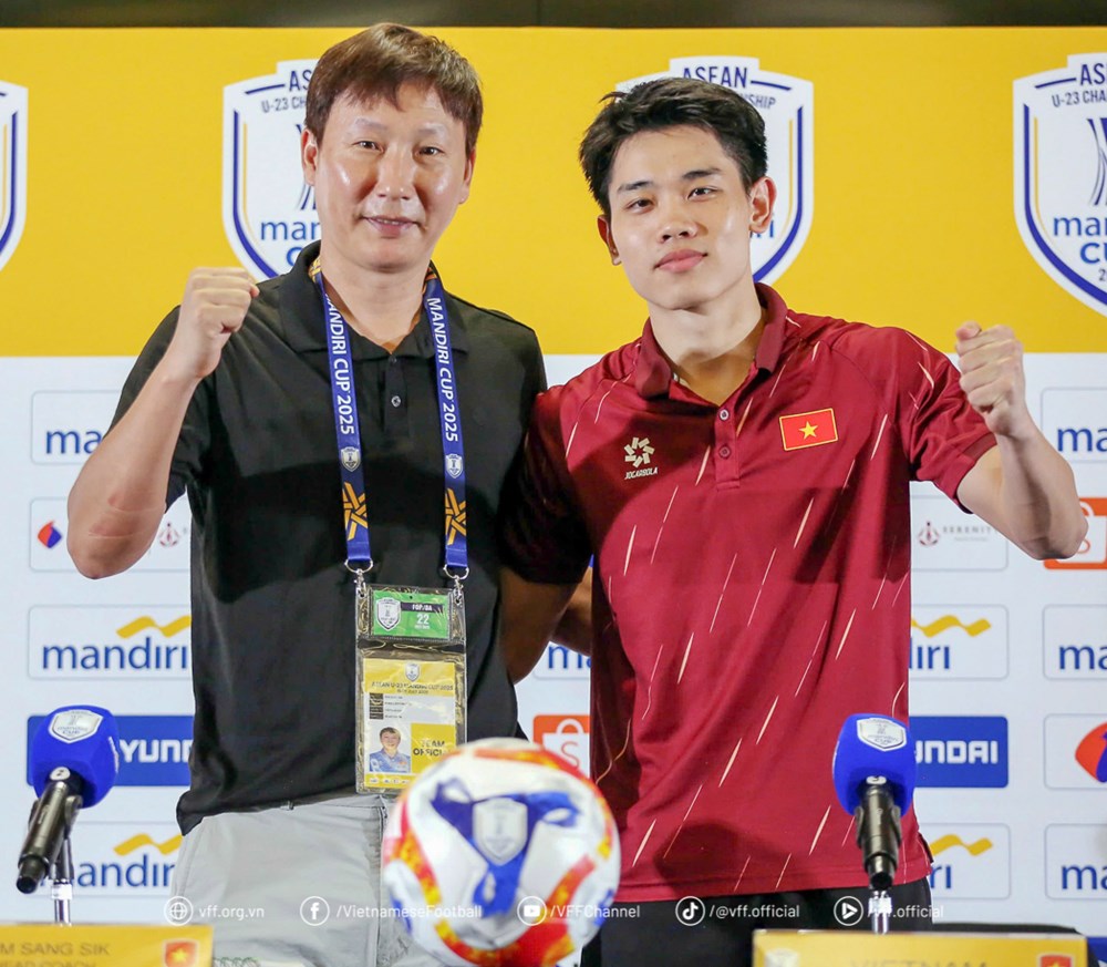 HLV Kim Sang-sik: U23 Việt Nam sẽ chuẩn bị thật tốt cho trận bán kết - ảnh 1