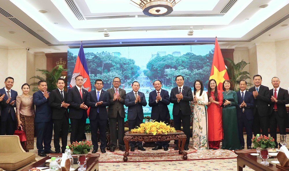 Thúc đẩy hợp tác, phát triển du lịch Việt Nam - Campuchia - ảnh 6