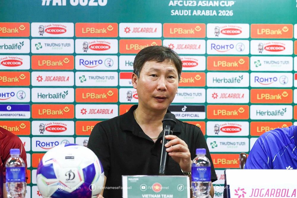 HLV Kim Sang-sik nói gì khi U23 Việt Nam lọt vào VCK U23 châu Á 2026? - ảnh 1