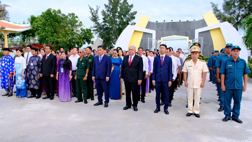TP.HCM: Khai mạc Lễ hội Nghinh Ông - Cần Giờ 2025 - ảnh 1