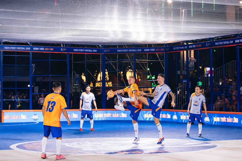 Đại diện miền Trung vô địch toàn quốc Tiger Street Football 2025 - ảnh 1