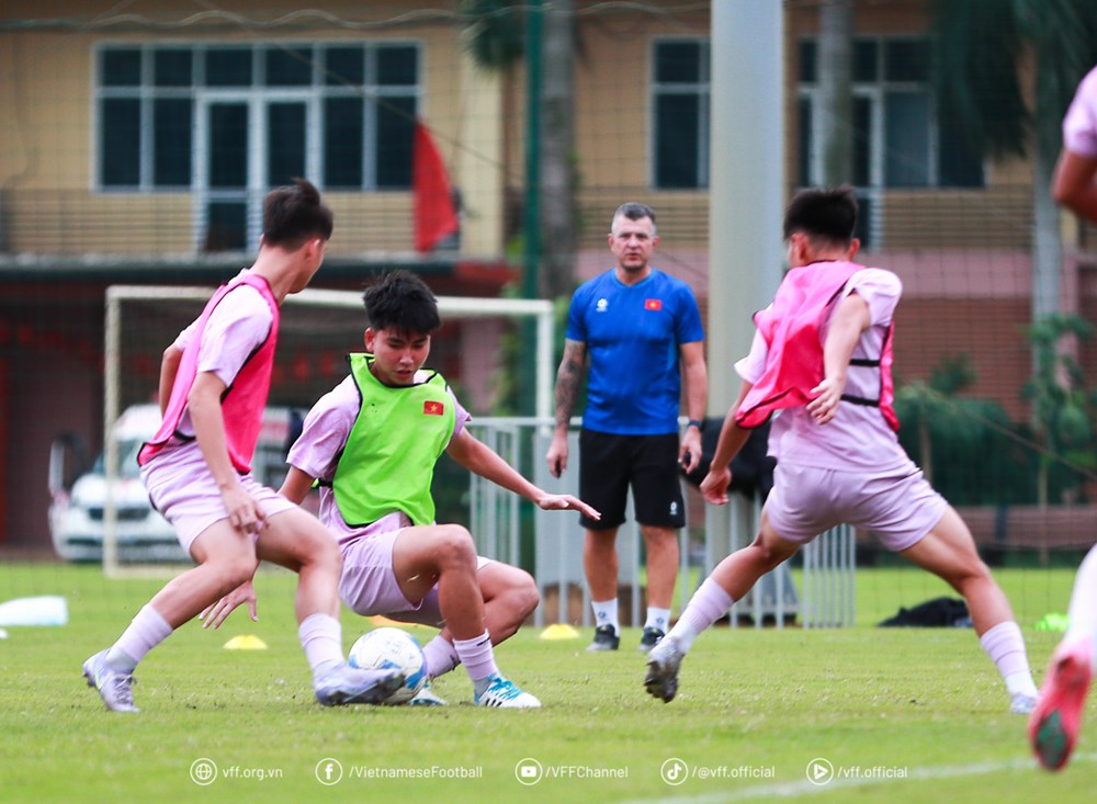 U17 Việt Nam tích cực chuẩn bị cho vòng loại châu Á - ảnh 3