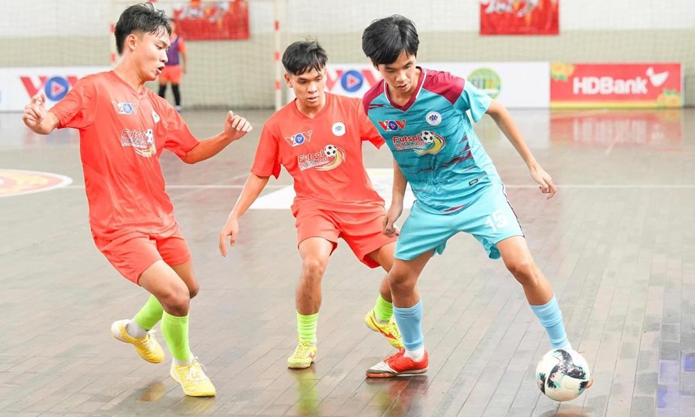 Sôi động Giải Futsal sinh viên TP.HCM 2025 - ảnh 1