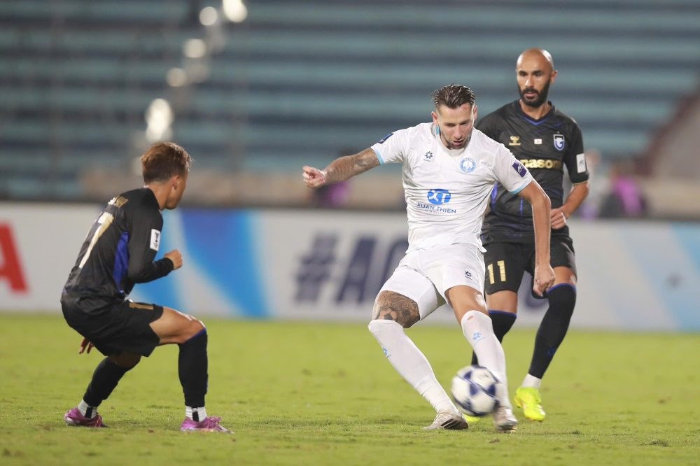 CLB Nam Định thi đấu nỗ lực trước đội bóng Nhật Bản tại “Cúp C2 châu Á” - ảnh 1