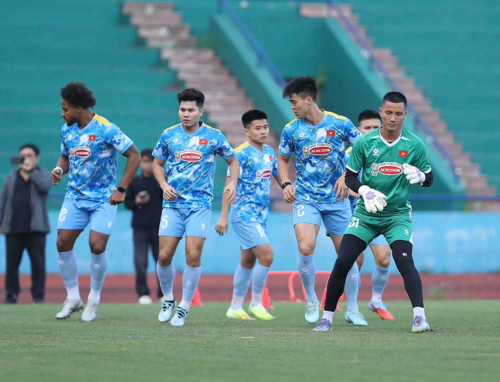 Đội tuyển Việt Nam tập trung cao độ trước chuyến làm khách trên sân của Lào - ảnh 3