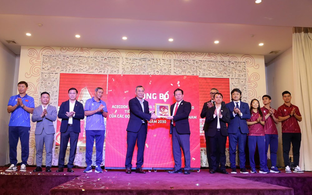 “Tiếp sức” cho các đội tuyển bóng đá Việt Nam - ảnh 1