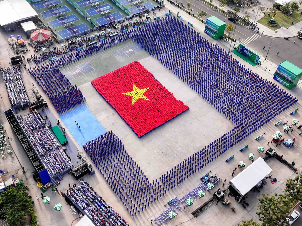 60.000 học sinh đồng diễn võ nhạc Vovinam, lập kỷ lục kép Việt Nam và thế giới  - ảnh 1