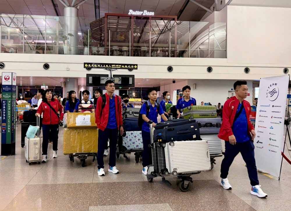 Đội tuyển Futsal nữ Việt Nam lên đường dự SEA Games 33 - ảnh 1