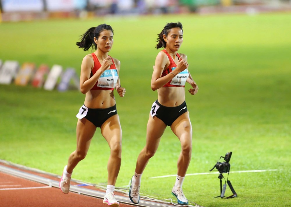 Điền kinh Việt Nam giành 2 HCV trong ngày ra quân SEA Games 33 - ảnh 1