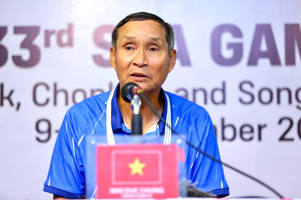 HLV Mai Đức Chung: Indonesia có nhiều cầu thủ nhập tịch nhưng tôi tin Việt Nam sẽ thắng - ảnh 1