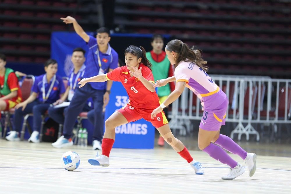 Thắng tối thiểu Philippines, tuyển Futsal nữ Việt Nam vào chung kết SEA Games 33 - ảnh 3