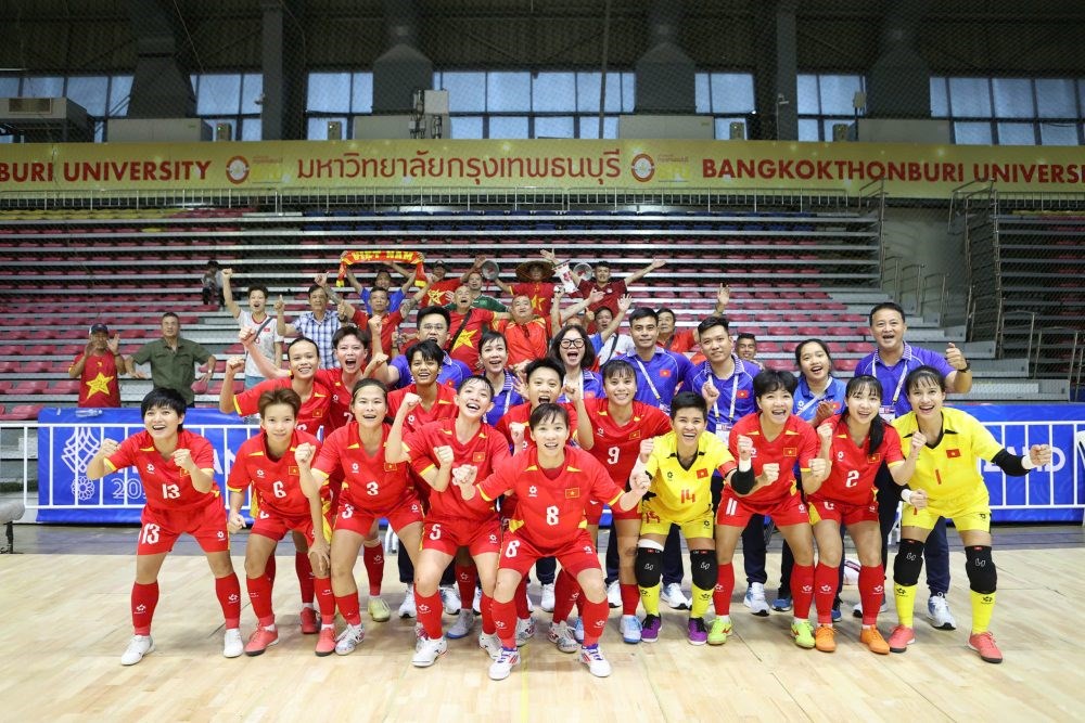 Thắng tối thiểu Philippines, tuyển Futsal nữ Việt Nam vào chung kết SEA Games 33 - ảnh 4