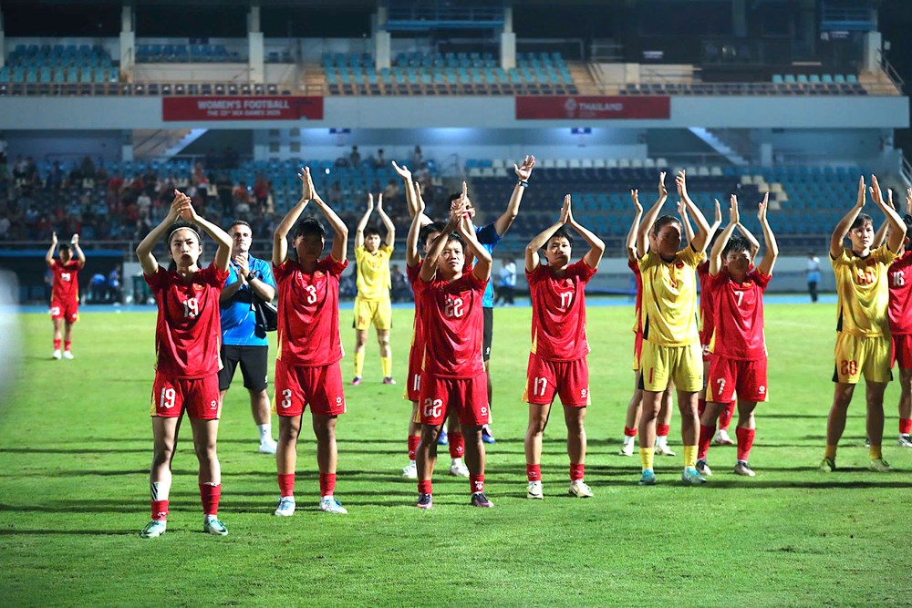 Mất bàn thắng hợp lệ, đội tuyển nữ Việt Nam lỡ hẹn với “ngôi hậu” SEA Games 33 - ảnh 6