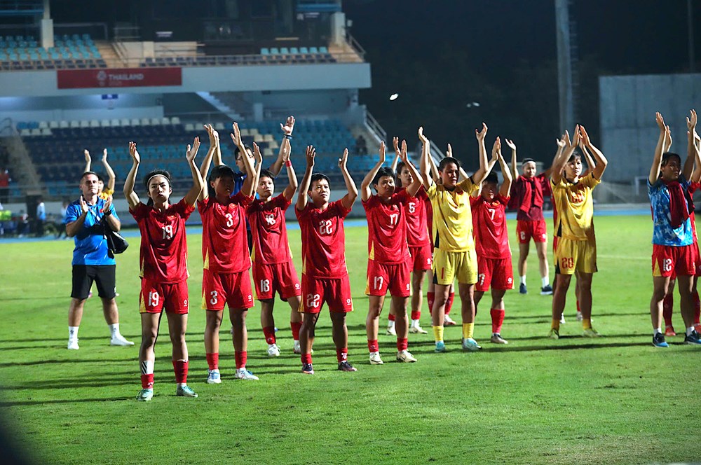 Đội tuyển bóng đá nữ Việt Nam: Mãi là nhà vô địch trong tim người hâm mộ - ảnh 4
