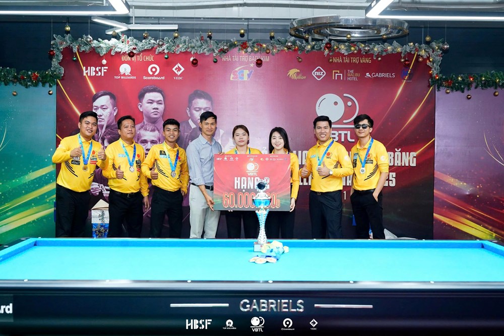 Trần Quyết Chiến cùng đồng đội vô địch VBTL 2025 - ảnh 5