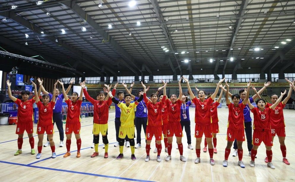 Tuyển Futsal nữ Việt Nam lọt vào top 10 thế giới, nhận đề cử cá nhân danh giá - ảnh 1