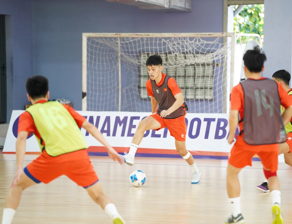 Đội tuyển Futsal Việt Nam tích cực “rèn quân” tại TP.HCM, chuẩn bị cho giải châu Á - ảnh 3