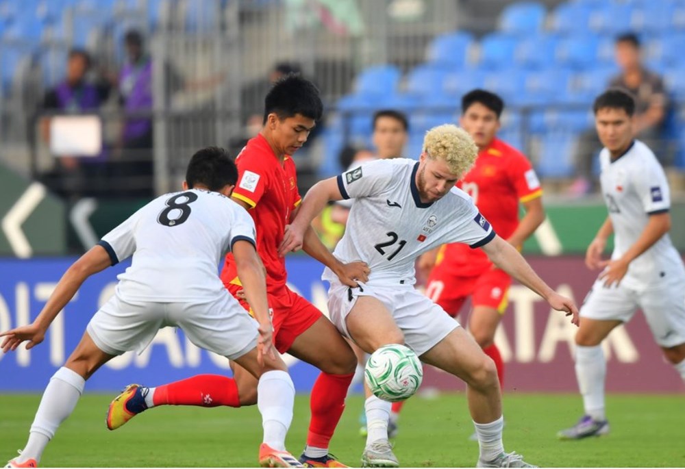 Hạ đẹp U23 Kyrgyzstan, U23 Việt Nam rộng cửa vào tứ kết VCK U23 châu Á 2026 - ảnh 4