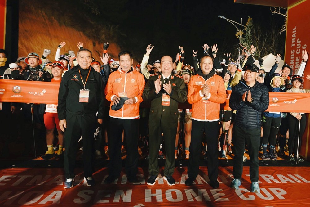 Trải nghiệm ấn tượng tại Giải chạy bộ địa hình Vietnam Highlands Trail 2026 - ảnh 1