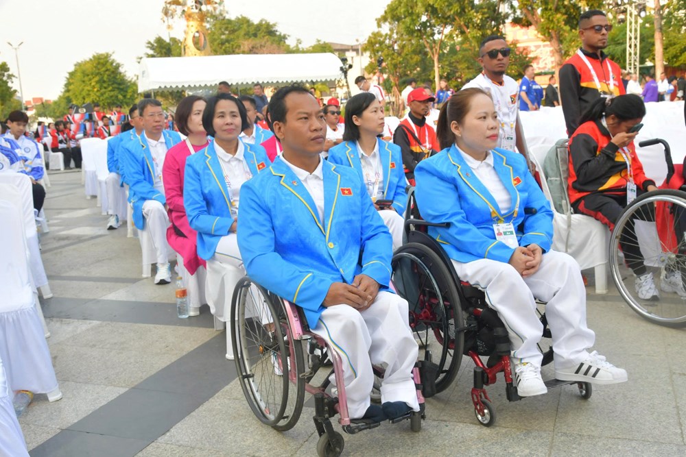 Đoàn Thể thao Người khuyết tật Việt Nam dự Lễ thượng cờ ASEAN Para Games 13 - ảnh 4