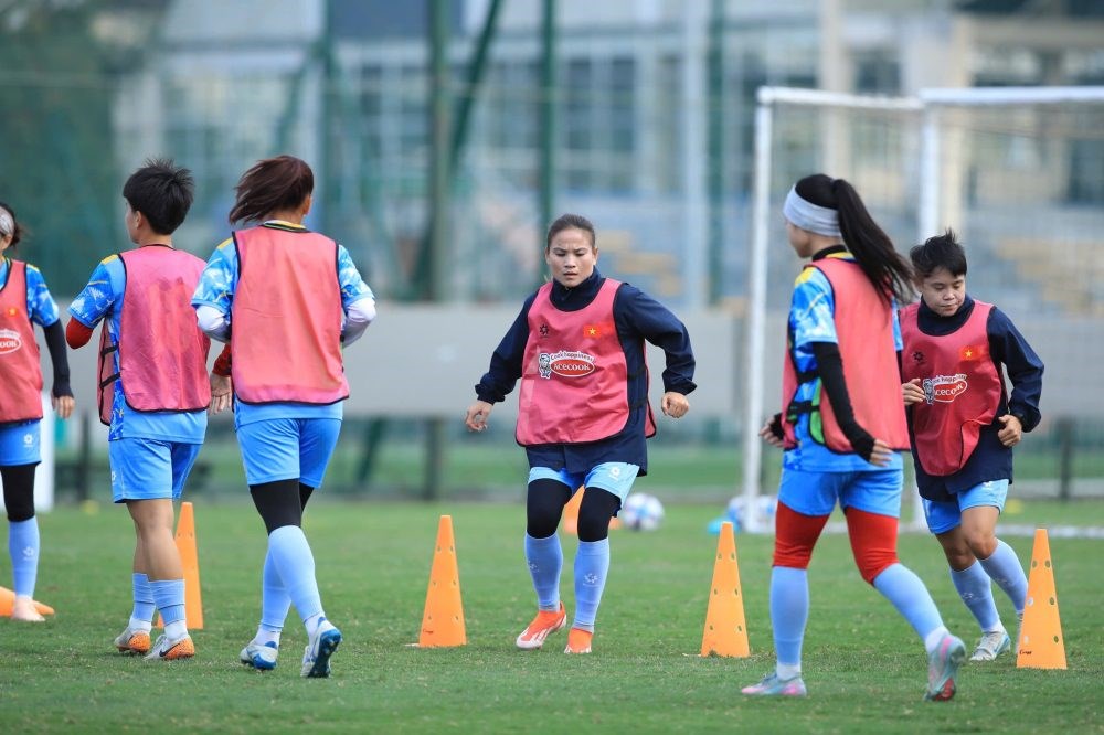 Đội tuyển nữ Việt Nam chú trọng rèn thể lực, chuẩn bị cho giải châu Á - ảnh 3