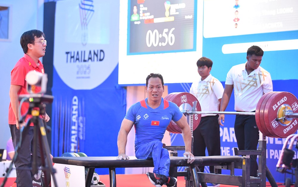 Lê Văn Công bảo vệ thành công tấm HCV tại ASEAN Para Games  - ảnh 2