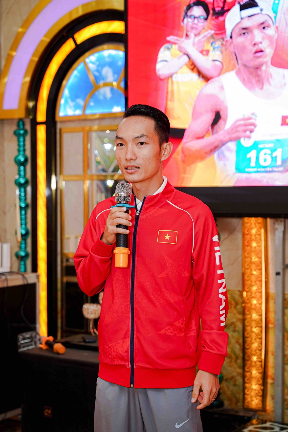 Nhà vô địch SEA Games Hoàng Nguyên Thanh nhận được “tiếp sức” đặc biệt - ảnh 1